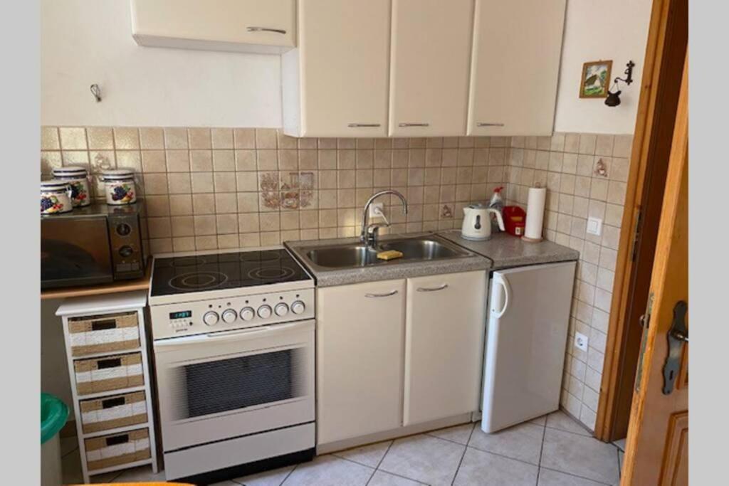 Apartma Jozica In Toncek Sveti Jurij ob Scavnici ภายนอก รูปภาพ